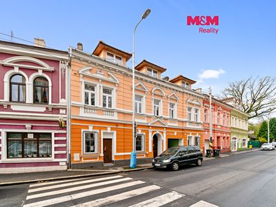 Prodej rodinného domu 360 m², pozemek 333 m²