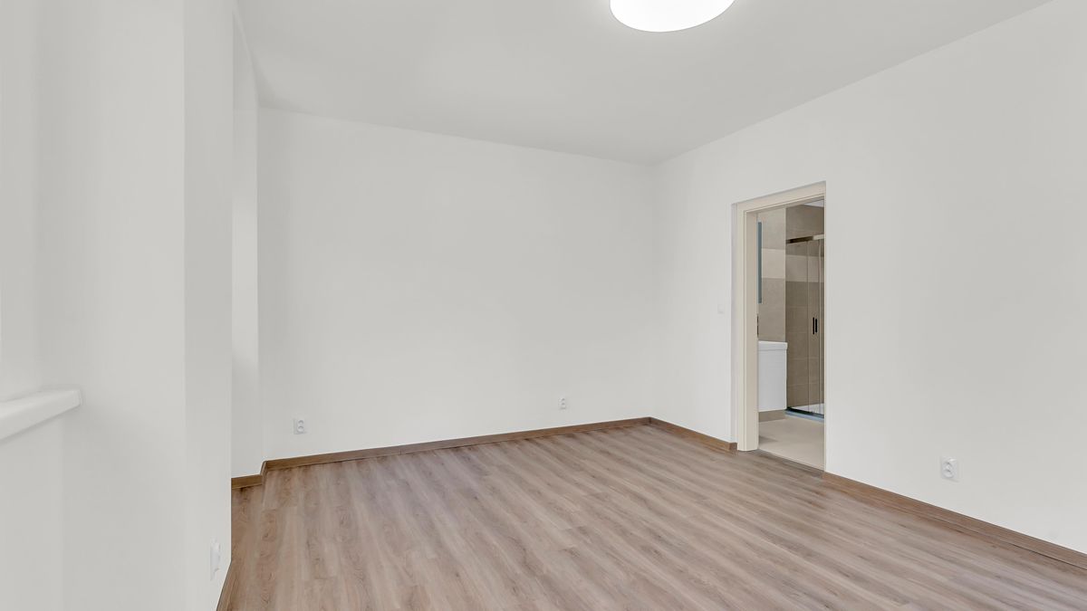 Pronájem bytu 2+kk 44 m² – fotografie 5