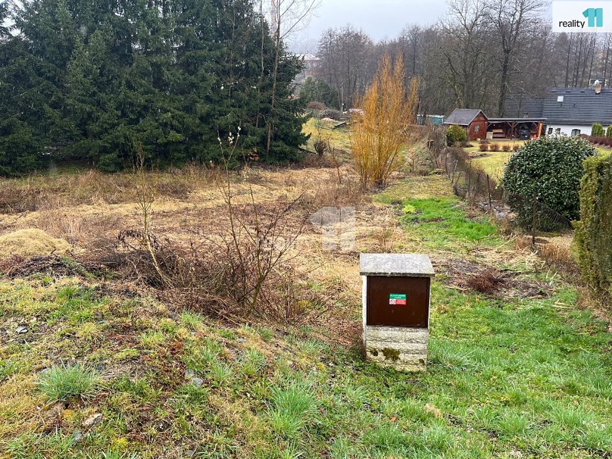 Prodej stavebního pozemku 1183 m² – fotografie 2