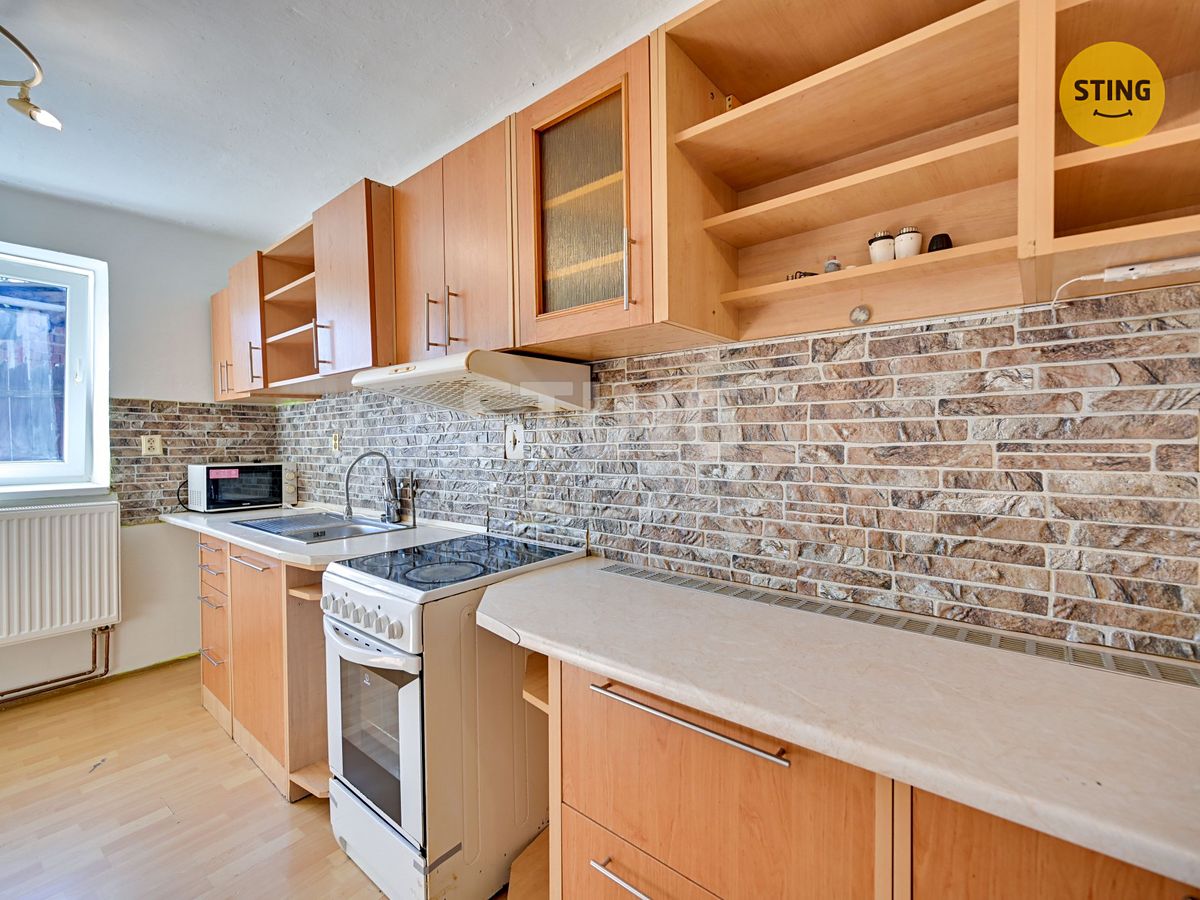 Prodej rodinného domu 80 m², pozemek 256 m² – fotografie 2