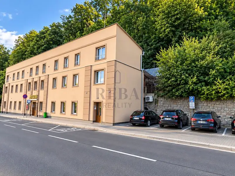 Prodej ubytovacího zařízení 660 m², Karlovy Vary – náhled fotky 2