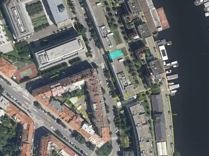 Prodej pozemku 160 m², Praha – náhled fotky 2