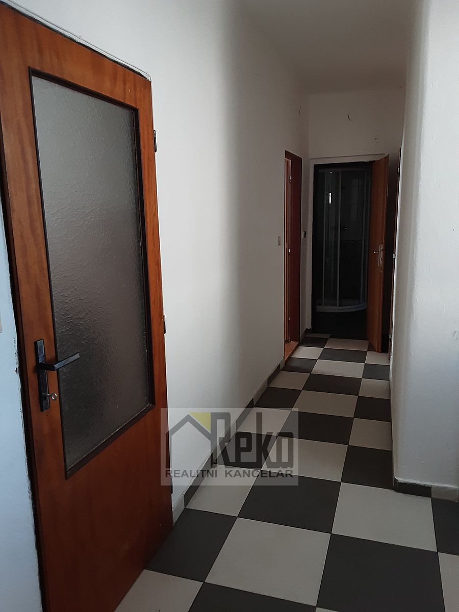 Prodej rodinného domu 119 m², pozemek 752 m² – fotografie 2