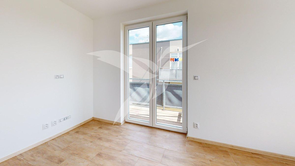 Pronájem bytu 3+kk 70 m² – fotografie 3