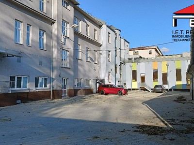 Комерційне приміщення в оренду, 62 м² (2 з 12)