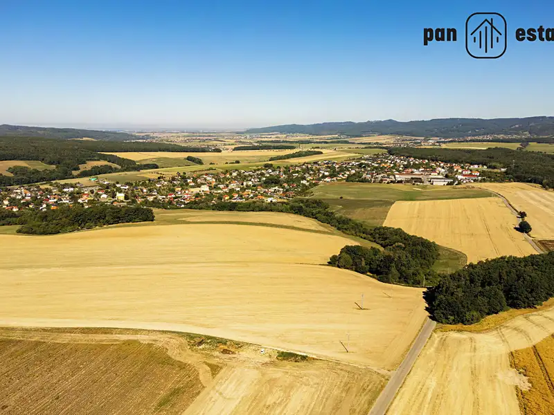 Prodej pole 38057 m², Hvozdná – náhled fotky 2