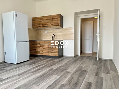 Pronájem bytu 1+kk 30 m²