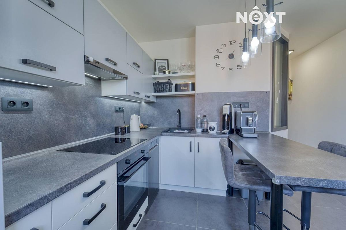 Pronájem bytu 3+1 69 m² – fotografie 2