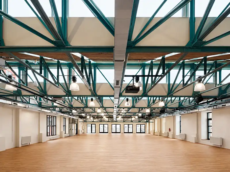 Pronájem kanceláře 706 m², Praha – náhled fotky 1