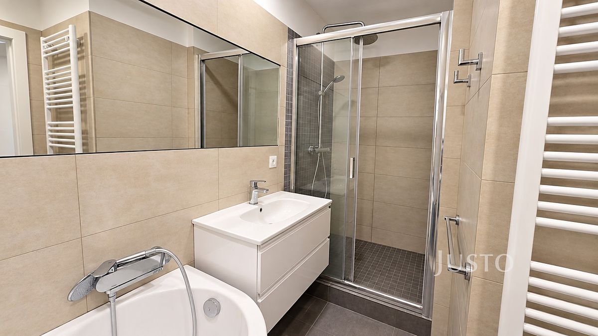 Pronájem bytu 3+kk 68 m² – fotografie 4