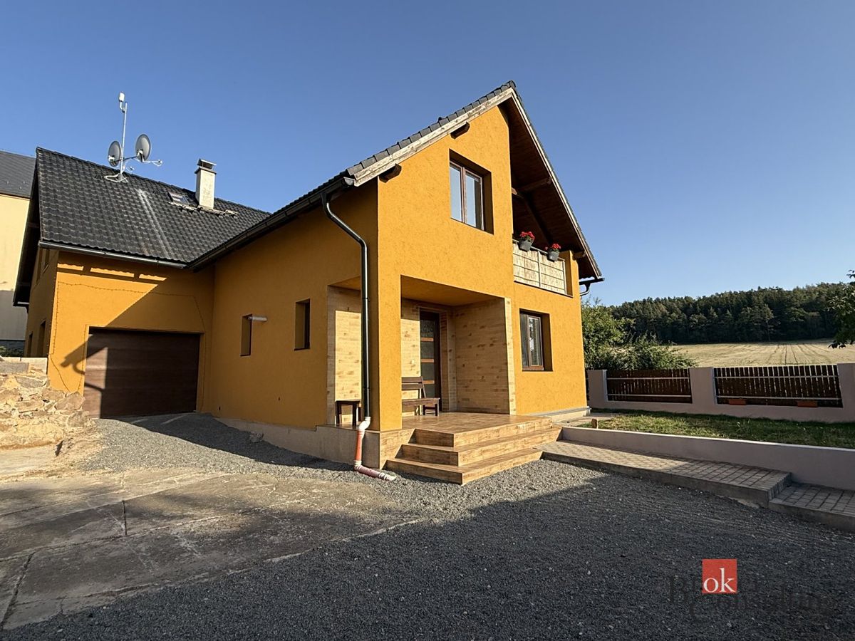 Prodej rodinného domu 198 m², pozemek 456 m²