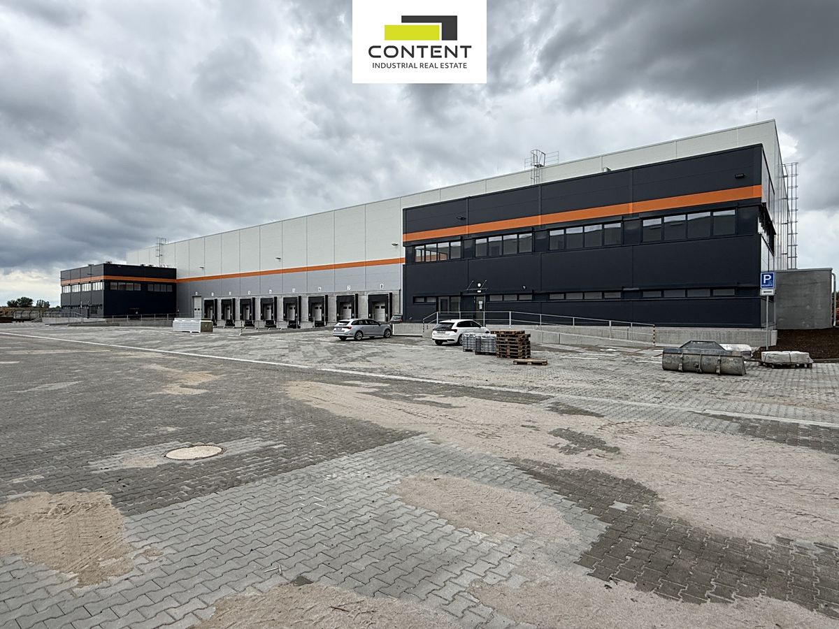 Pronájem výrobní haly, prostoru 15000 m² – fotografie 2