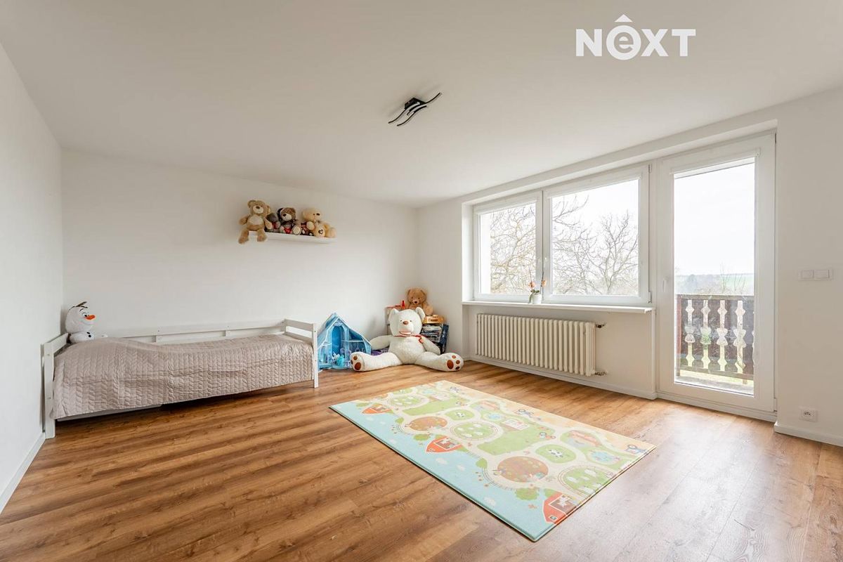 Prodej rodinného domu 223 m², pozemek 941 m² – fotografie 5