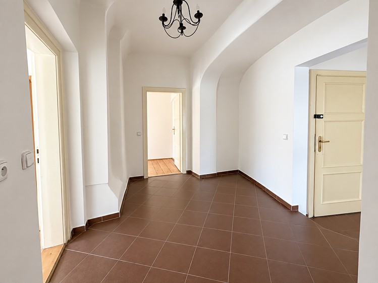 Haus zum Kauf, 1.406 m² (8 von 13)