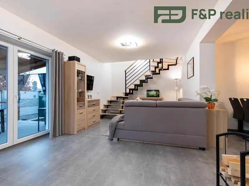 Prodej rodinného domu 100 m², pozemek 243 m², Všechlapy – náhled fotky 1