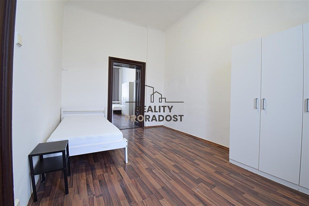 Pronájem bytu 2+1 44 m² – fotografie 2