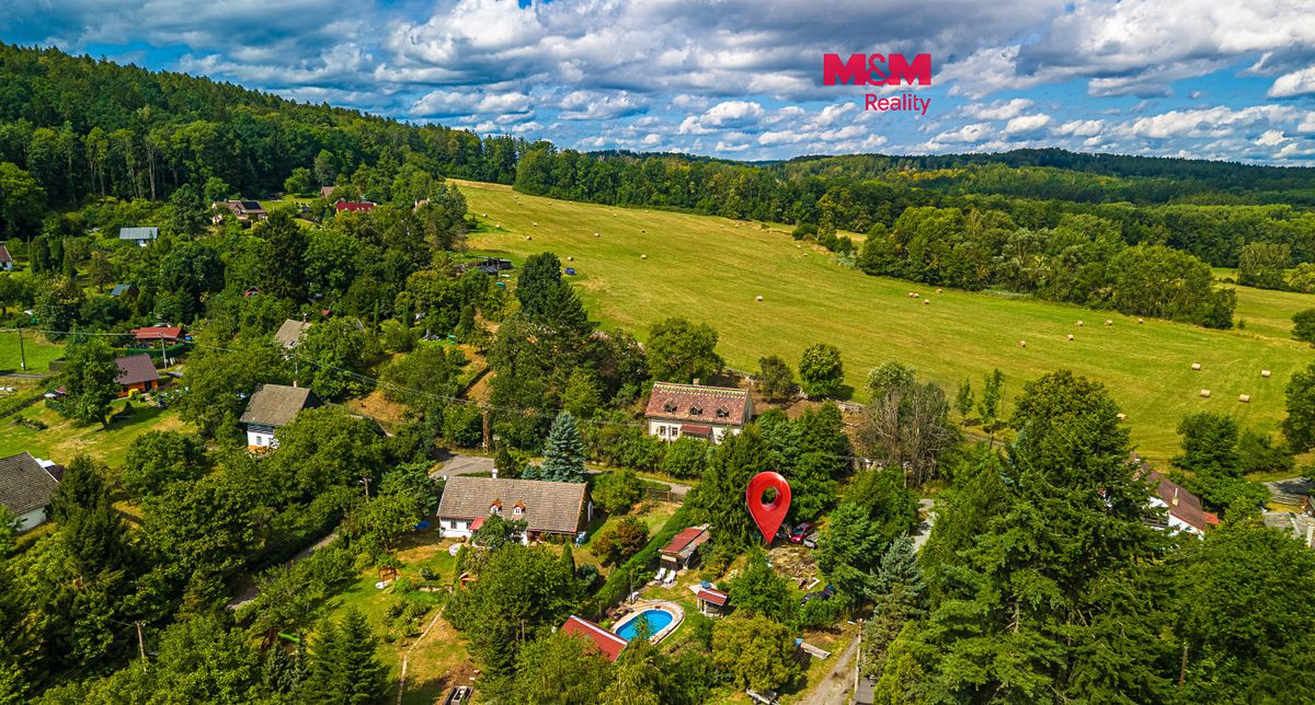 Prodej stavebního pozemku 858 m²