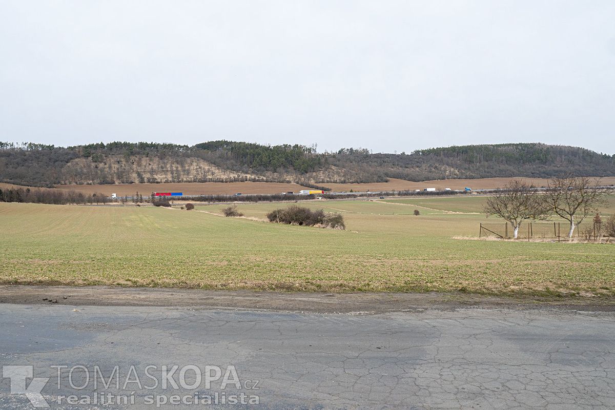 Prodej stavebního pozemku 3708 m² – fotografie 5