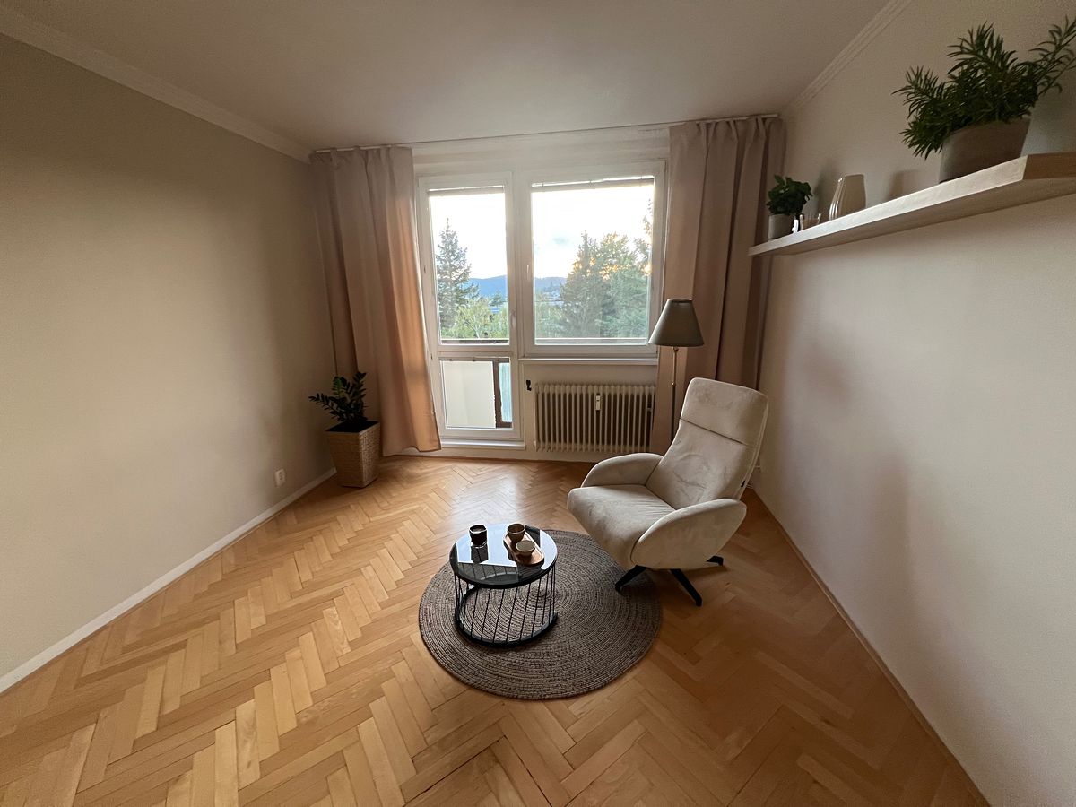 Pronájem bytu 3+1 70 m² – fotografie 2