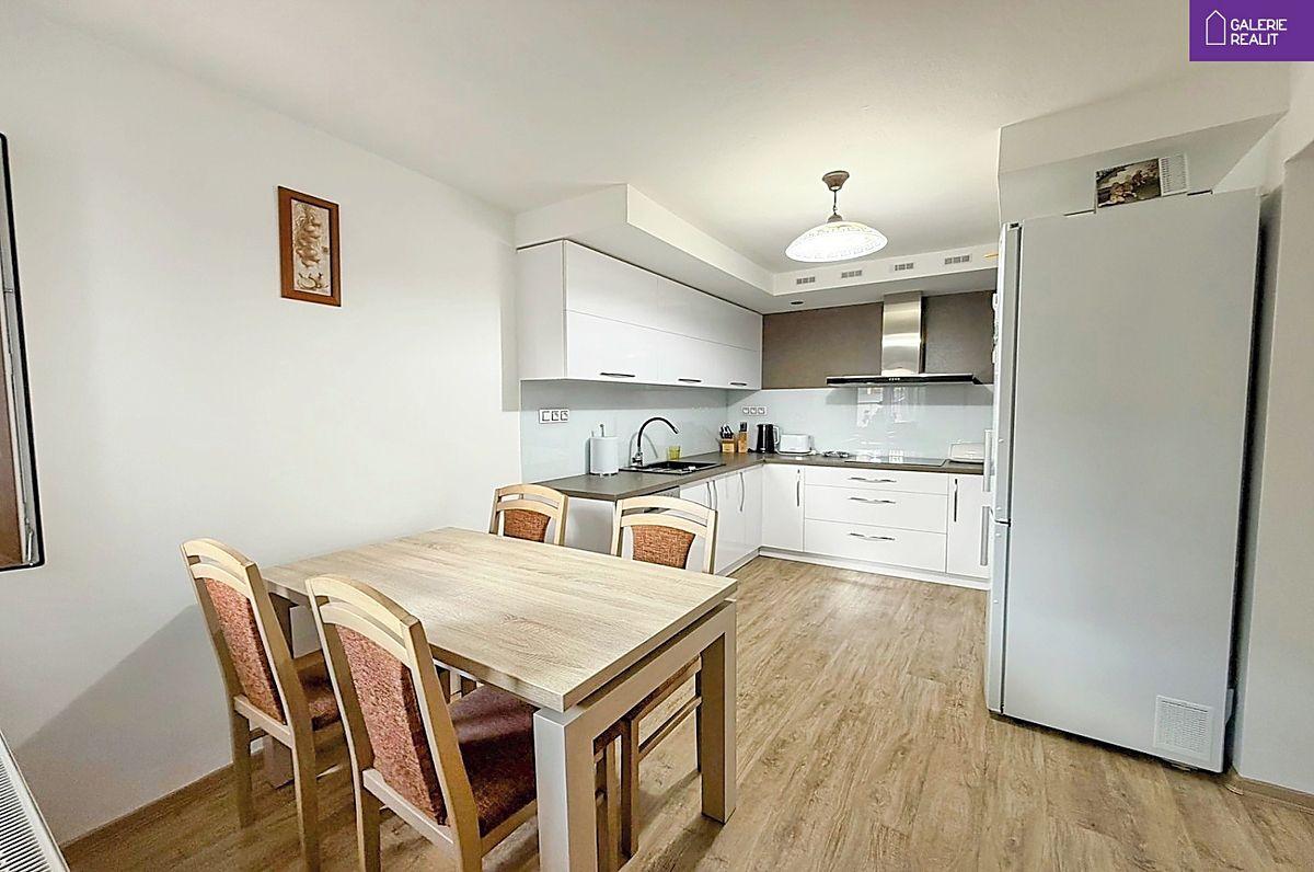 Prodej rodinného domu 86 m², pozemek 270 m² – fotografie 4