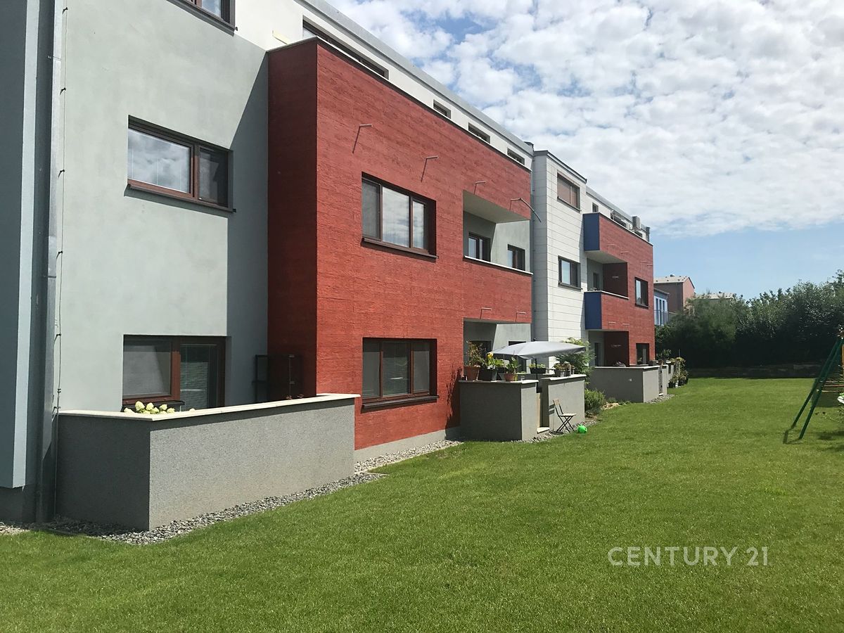 Pronájem bytu 3+kk 78 m² – fotografie 3