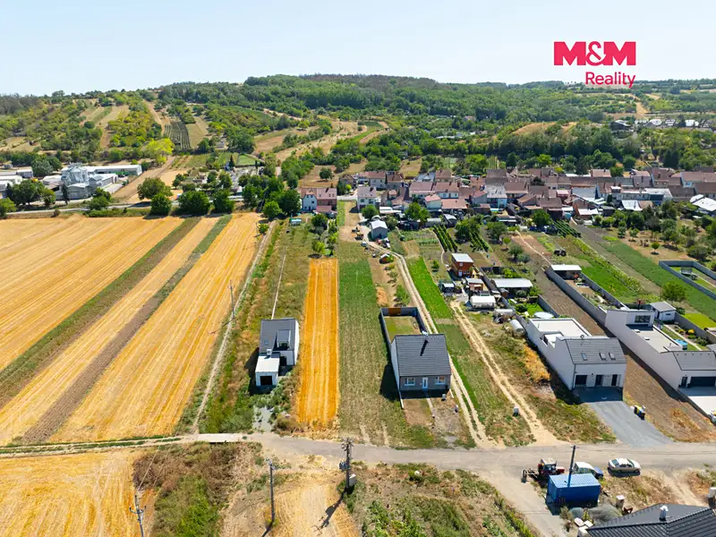 Prodej stavebního pozemku 1026 m², Blučina – náhled fotky 3