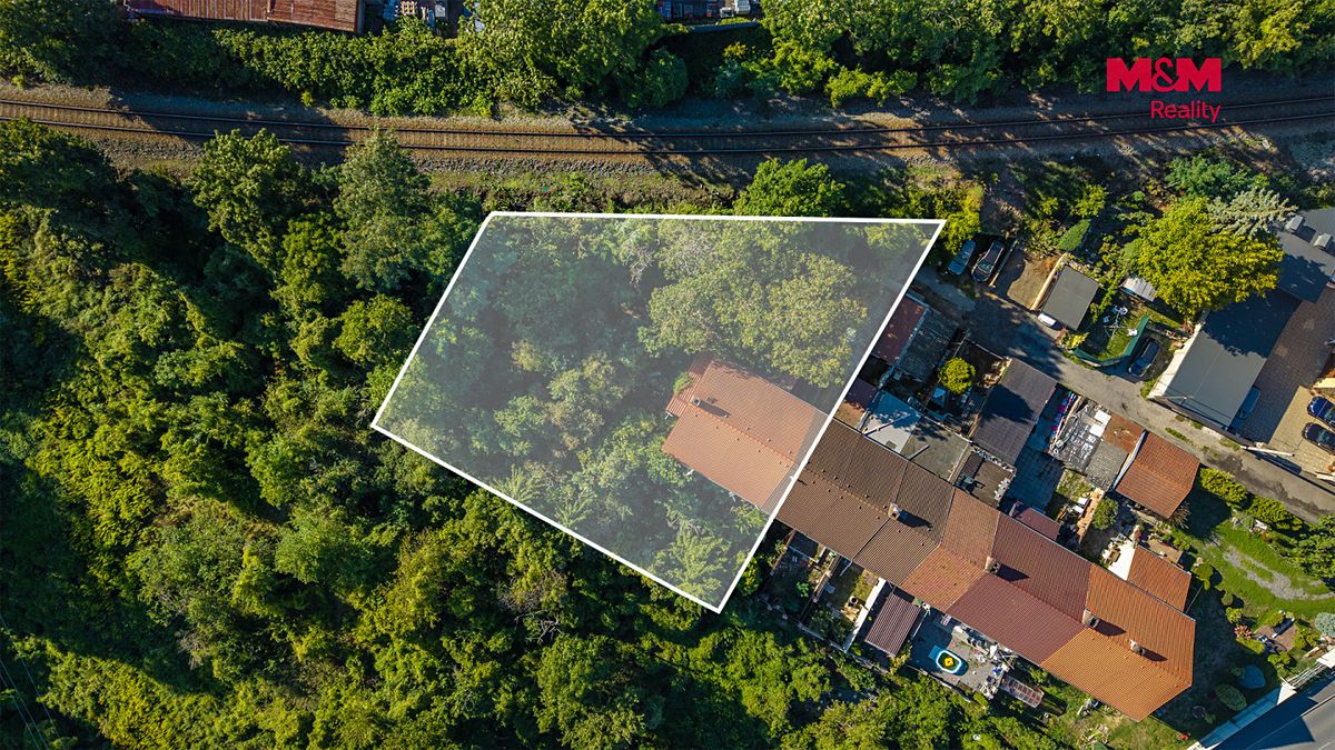Prodej rodinného domu 311 m², pozemek 1044 m² – fotografie 2