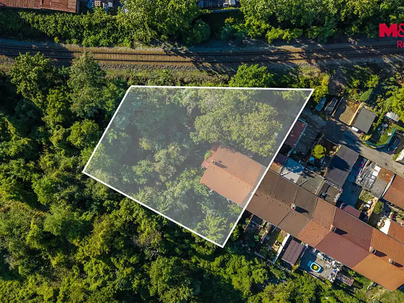 Prodej rodinného domu 311 m², pozemek 1044 m², Kladno – náhled fotky 2