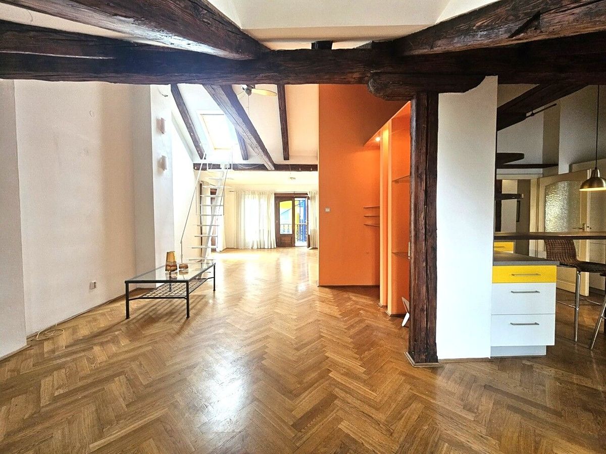 Pronájem bytu 3+1 164 m² – fotografie 5