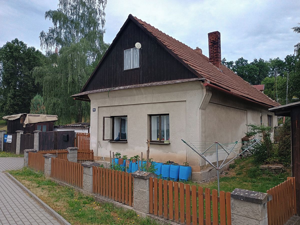 Prodej rodinného domu 80 m², pozemek 600 m² – fotografie 2