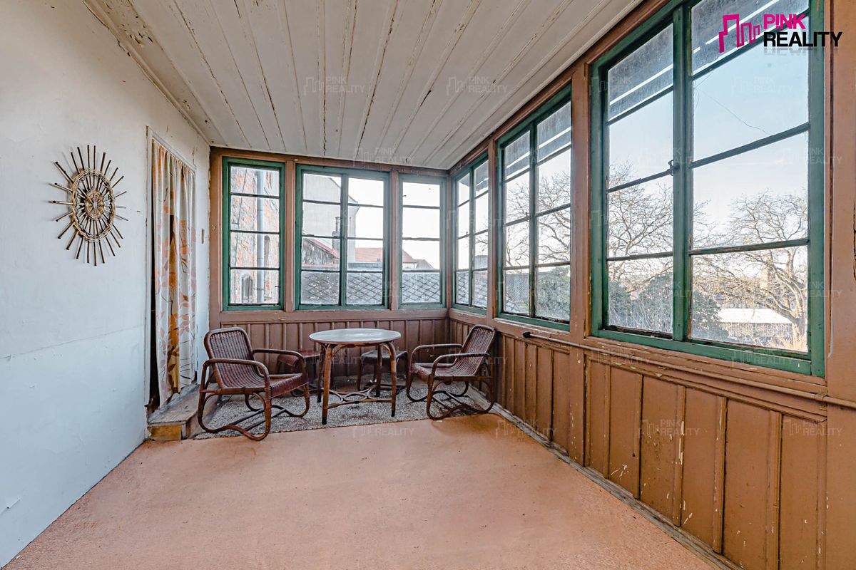 Prodej rodinného domu 909 m², pozemek 969 m² – fotografie 3