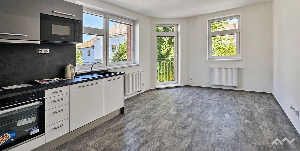 Pronájem bytu 3+kk 61 m² – fotografie 3