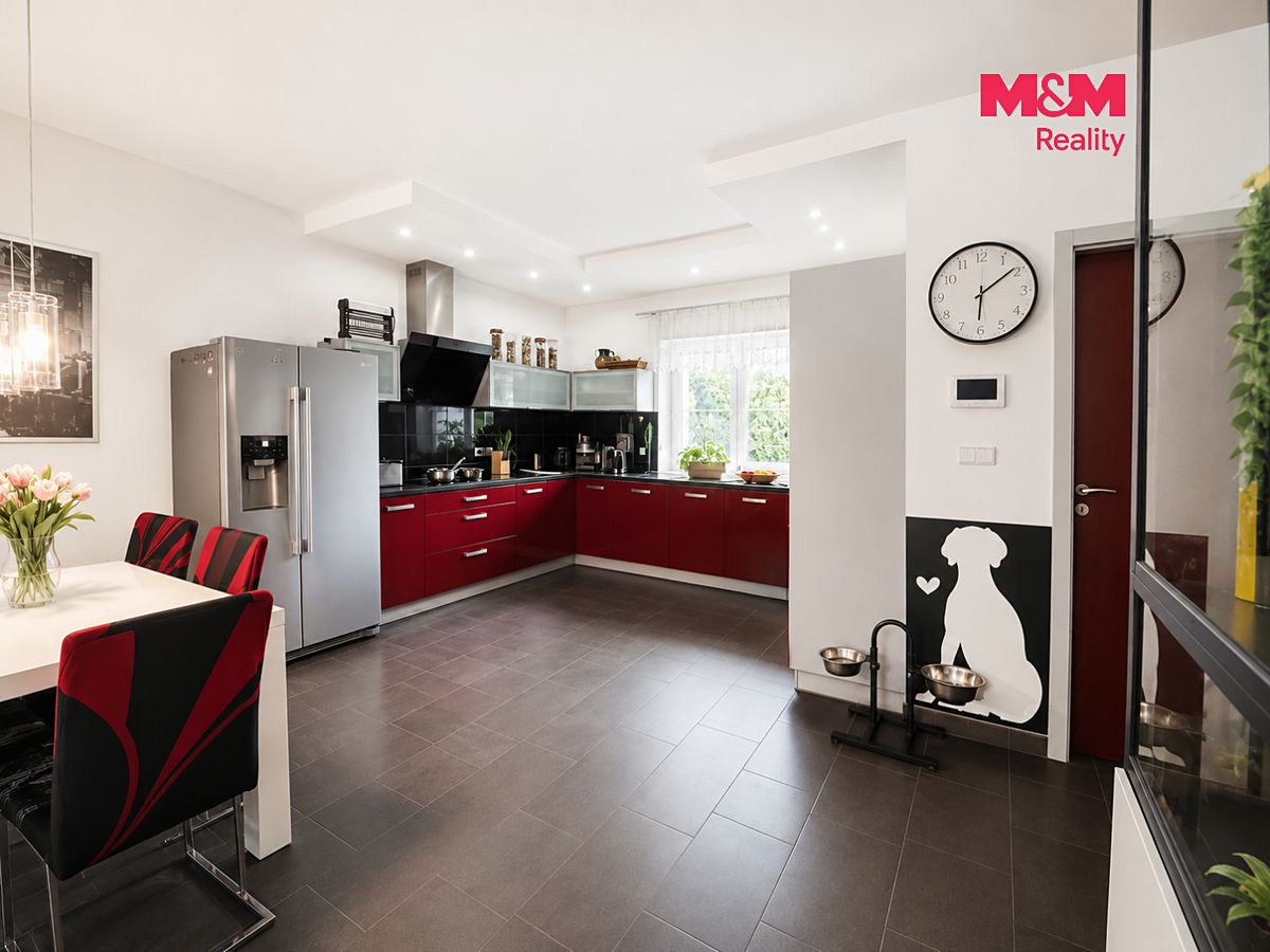 Prodej rodinného domu 120 m², pozemek 1973 m² – fotografie 2