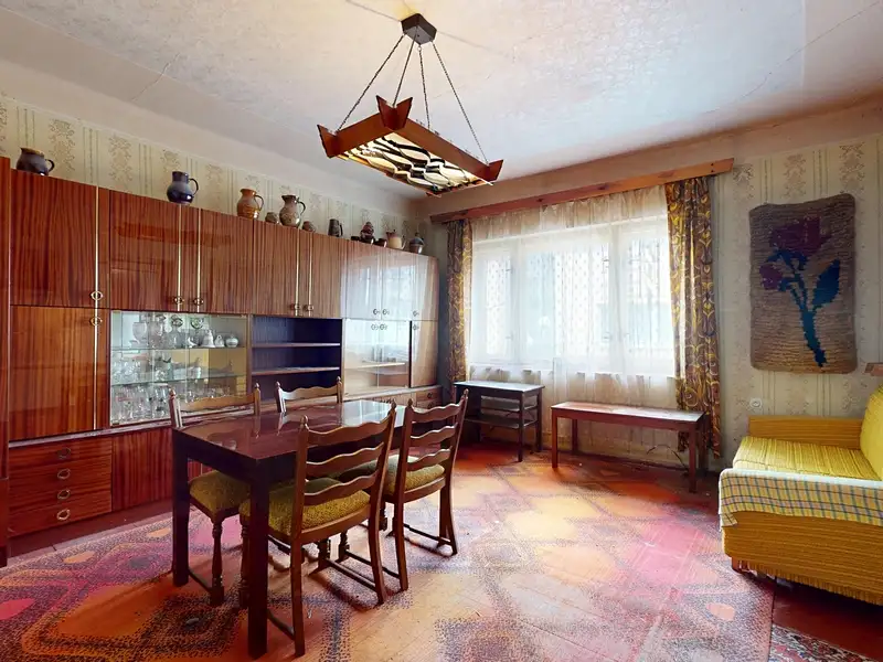 Prodej rodinného domu 194 m², pozemek 134 m², Nové Strašecí – náhled fotky 1