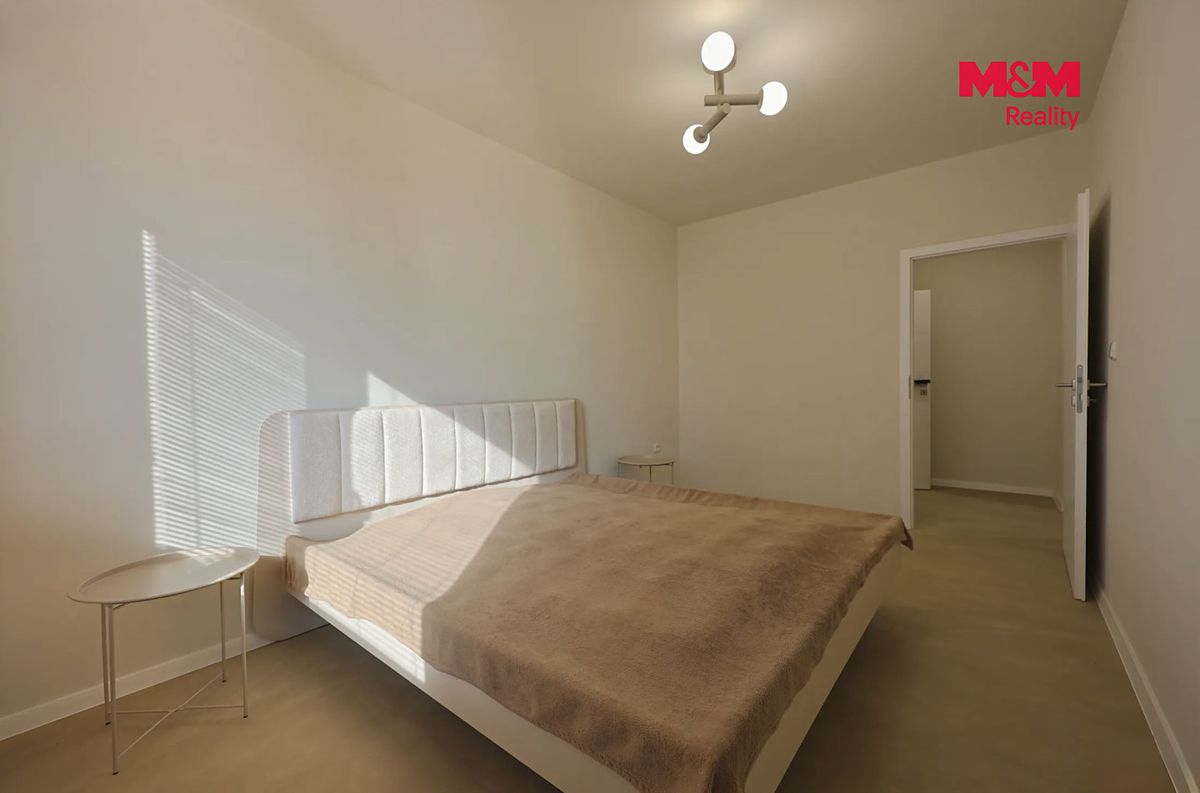 Pronájem bytu 2+kk 40 m² – fotografie 4