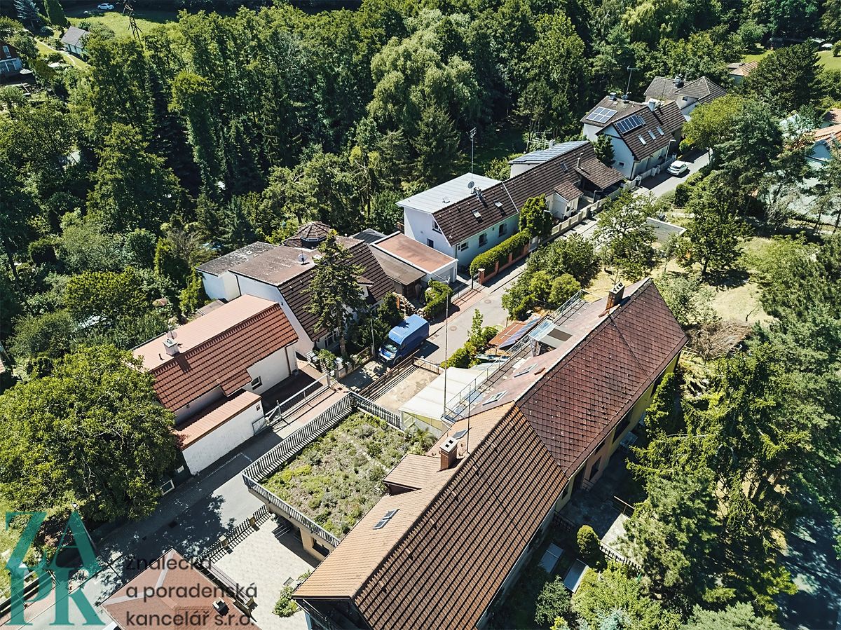 Prodej rodinného domu 458 m², pozemek 413 m² – fotografie 3