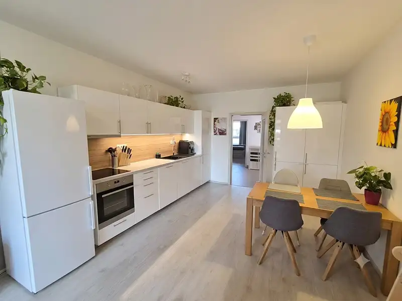 Prodej bytu 4+kk 106 m², Praha – náhled fotky 1