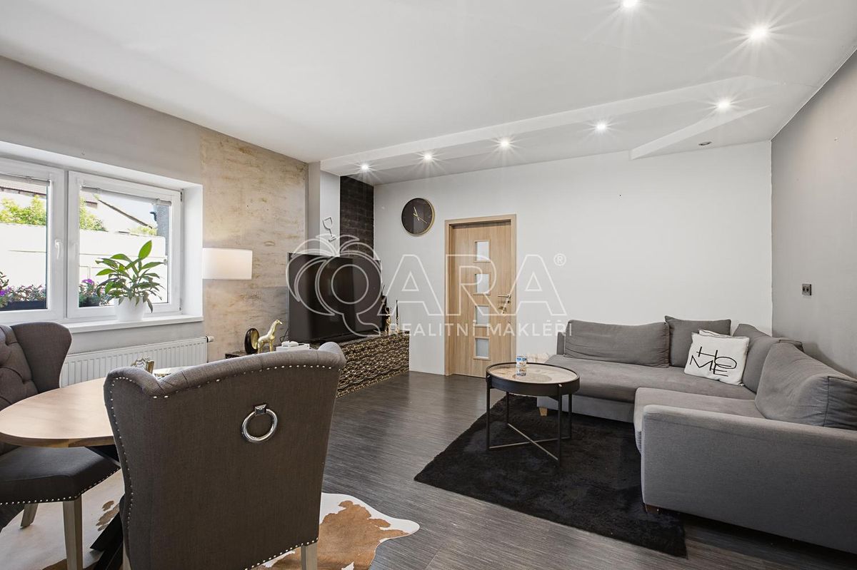 Prodej rodinného domu 160 m², pozemek 1169 m² – fotografie 3
