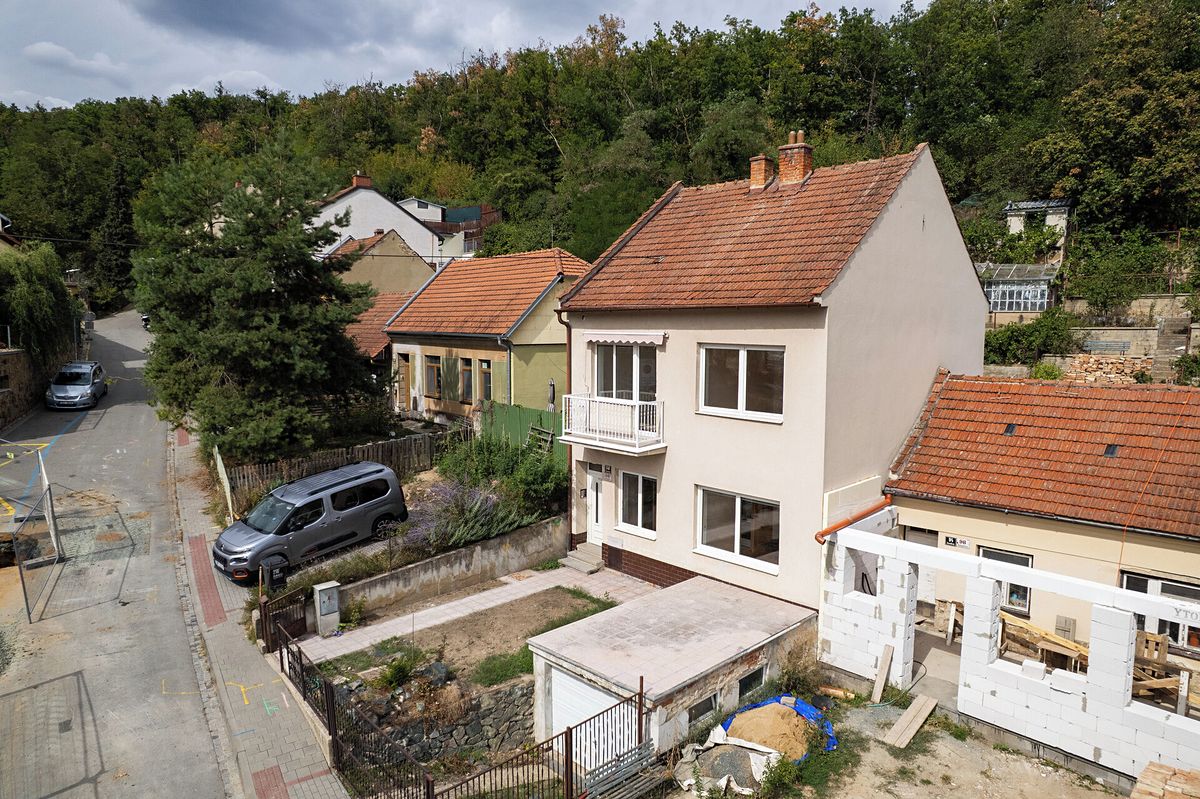 Prodej rodinného domu 150 m², pozemek 296 m² – fotografie 2
