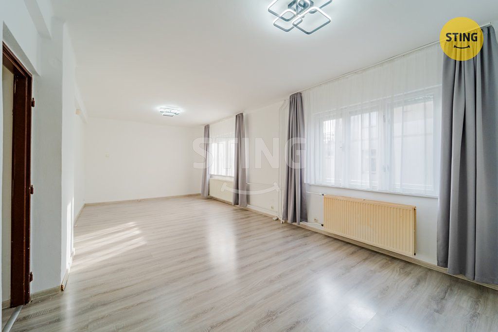Prodej rodinného domu 186 m², pozemek 669 m² – fotografie 5