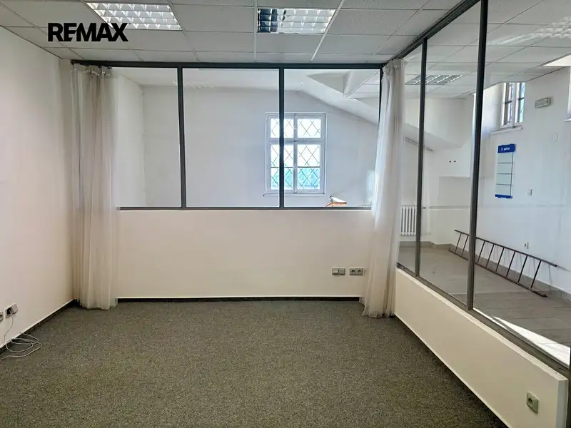 Pronájem kanceláře 34 m², Jihlava – náhled fotky 3