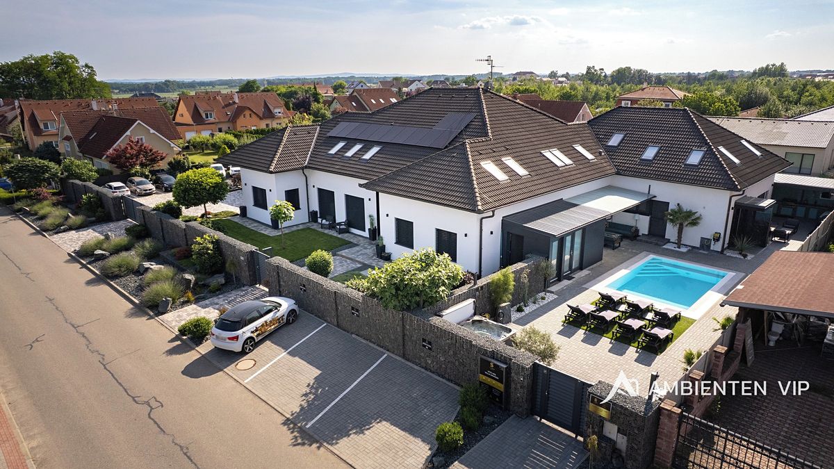 Prodej vily 641 m², pozemek 1564 m² – fotografie 4