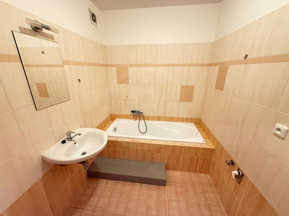Pronájem bytu 2+kk 59 m² – fotografie 5