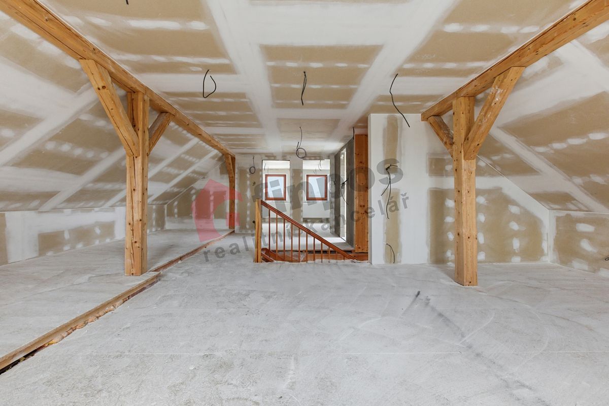 Prodej rodinného domu 159 m², pozemek 994 m² – fotografie 5