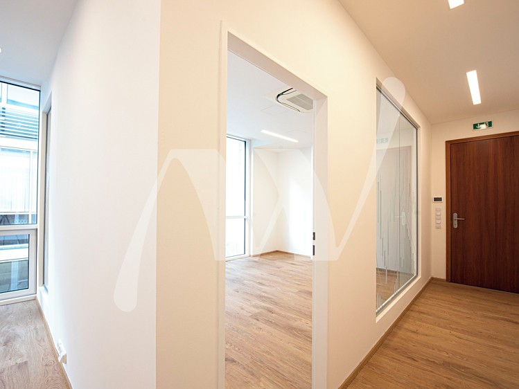 Комерційне приміщення в оренду, 86 м² (7 з 11)