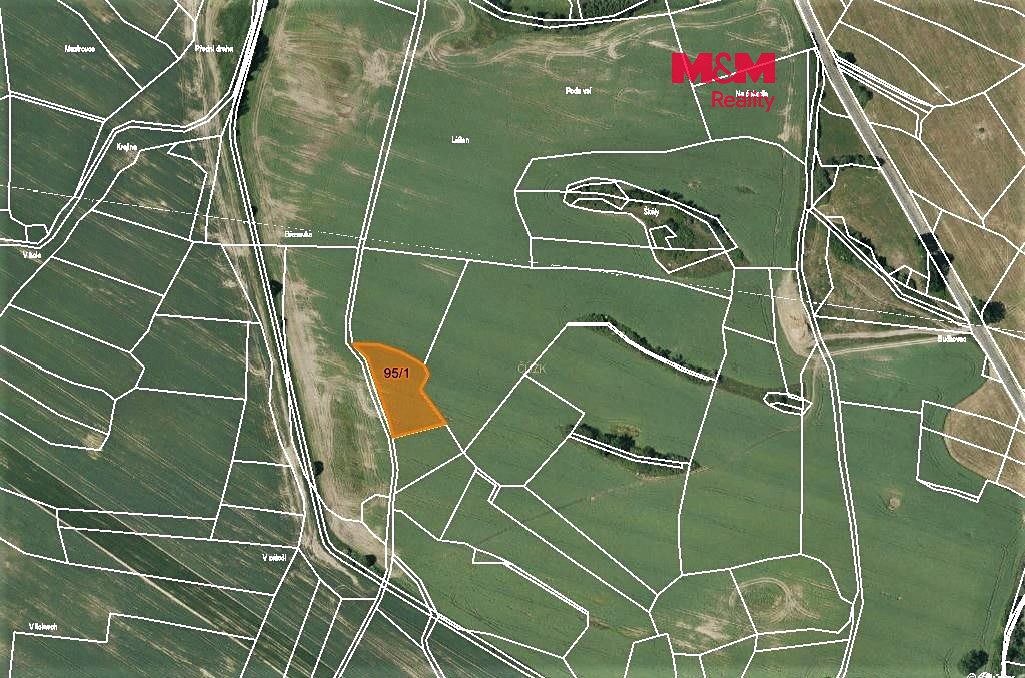 Prodej pole 2533 m², Maňovice – fotka 1 z 3
