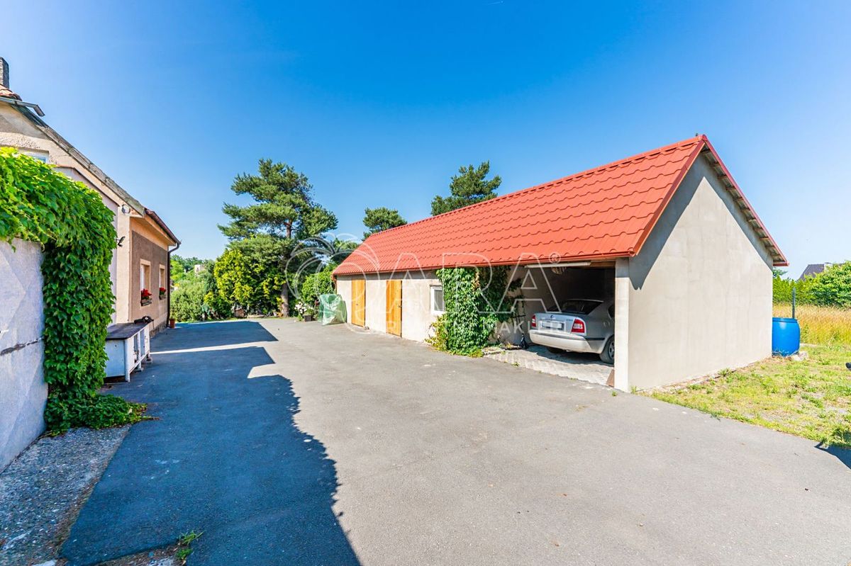 Prodej rodinného domu 150 m², pozemek 1027 m² – fotografie 2