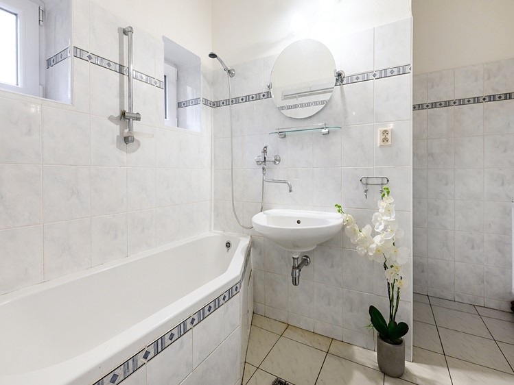 Pronájem bytu 2+1, 66 m² (9 z 12)