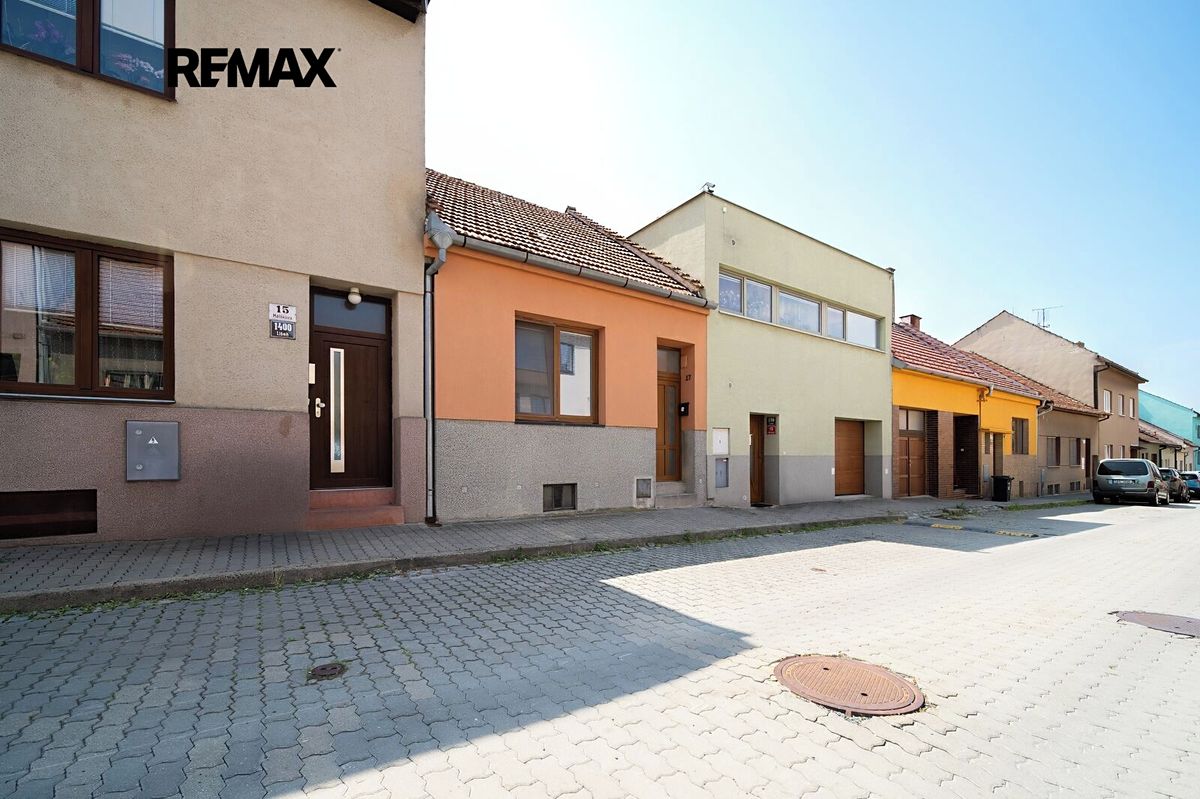 Prodej rodinného domu 80 m², pozemek 93 m² – fotografie 3