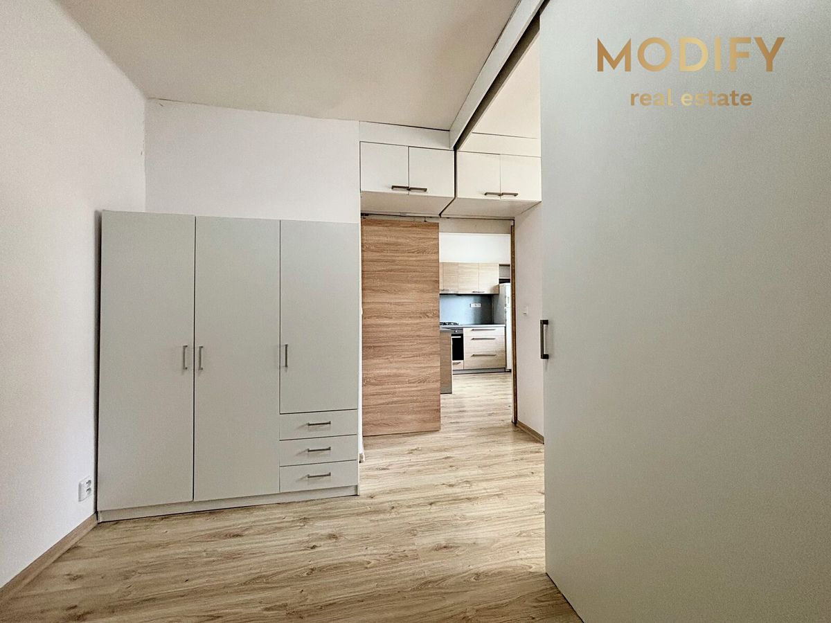 Pronájem bytu 1+1 40 m² – fotografie 5